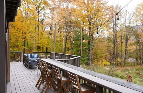 West Kill House | Fox & Quail: views, pond, hot tub, hike, ski, swim