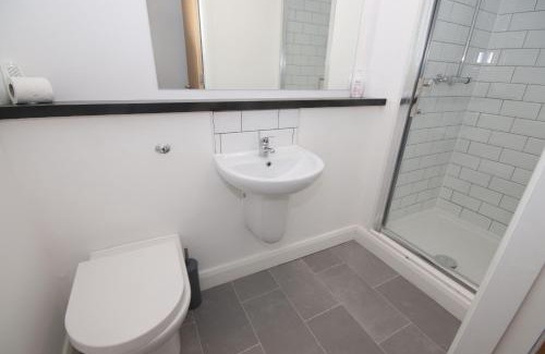 Everton Apartment | Fox Street Delight