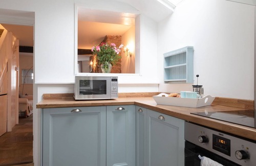 Malborough Cottage | FOXBEAR, pet friendly, with open fire in Malborough