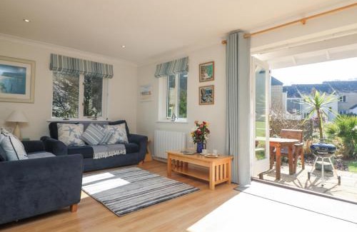 Falmouth House | Foxglove Cottage