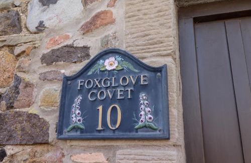 Akeld House | Foxglove Covet