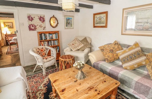 Upton Cross Cottage | FOXGLOVES, family friendly, character holiday cottage in Upton Cross
