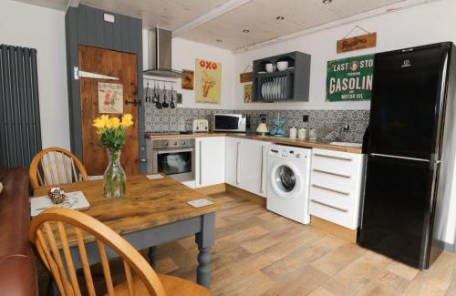 Norwich House | Foxley Wood Cottage