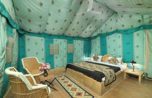Kanoi Resort | Foxoso Luxury Camps