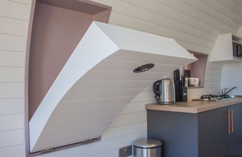 Pickering Cabin | Foxtail Glamping Pod - sleeps 2 | Gold Award winning
