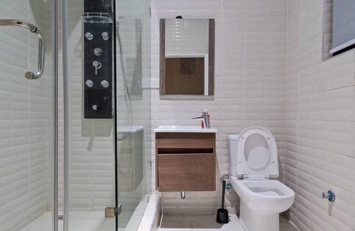 Ofin Hotel | FQR Shortlet