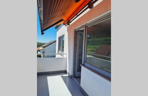 Bad Kissingen Apartment | Fränkische Rhön Wohnung mit Bergblick ツ