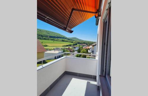 Bad Kissingen Apartment | Fränkische Rhön Wohnung mit Bergblick ツ