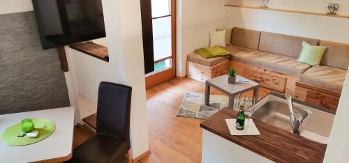 Praegraten am Grossvenediger House | Frühstückspension Knappaschneider