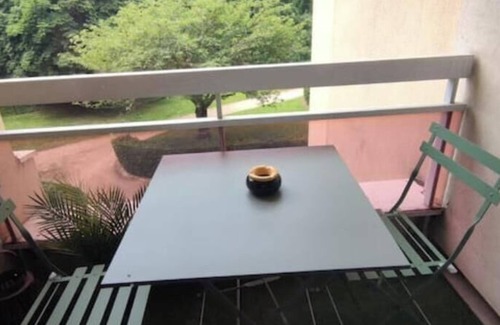 Elancourt Apartment | T3 Cosy Balcon France Miniature Parc Le Coudray à 20mins Château de Versailles
