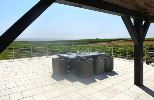 Chenac-Saint-Seurin-d'Uzet House | 150 m² House ∙ 4 bedrooms ∙ 8 guests