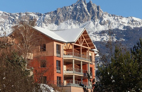 Chorges Apartment | Clos des Ecrins, Serre Ponçon Lake, prestige apartment 8 people