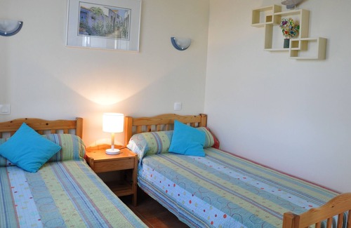 La Gripperie-Saint-Symphorien House | Gîte with heated indoor pool all year round 15 km from the sea
