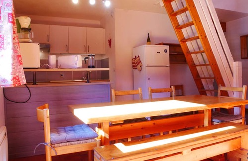 Montchavin Apartment | Spacious Apartment in Montchavin - Sleeps 7, Near Shops & Slopes, Large Terrace