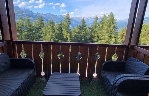Bellentre Apartment | Renovated duplex 3R+cab 6 ppl, balcony, Mont Blanc view