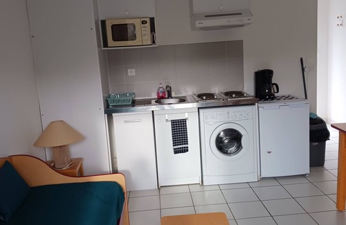 Saint-Geniez-d'Olt Condo | Charmante Résidence au Pied du Plateau de L'aubrac Saint Geniez D'olt 2 Piscine