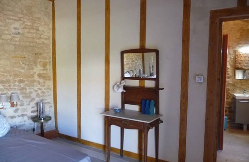 Saint-Georges-les-Baillargeaux House | Charming mini house 2 pers. "M. Seguin's goat" 4 min from Futuroscope