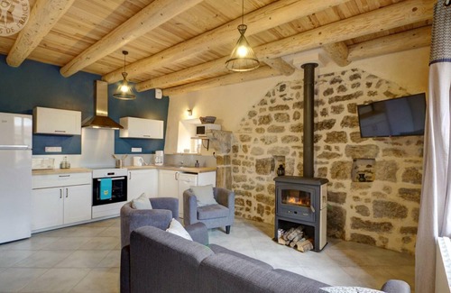 Saint-Hilaire-Cusson-la-Valmitte Cottage | Renovated house 2019, perfect for families and friends, terrace, near dairy farm