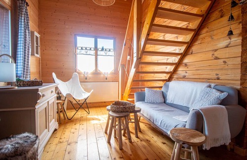 Saint-Laurent-en-Grandvaux Ski Chalet | 53 m² Chalet ∙ 2 bedrooms ∙ 6 guests