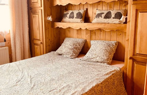 Saint-Laurent-en-Grandvaux Ski Chalet | 53 m² Chalet ∙ 2 bedrooms ∙ 6 guests