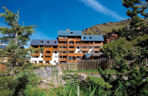 Val-Thorens Apartment | Wifi, 50m from ski slopes, balcony, tv, ski locker, 35m², Val Thorens