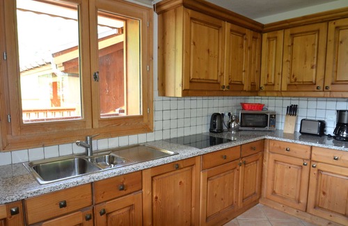 Le Bettaix Apartment | Spacious 4-Room Apartment with Ski Access, Balcony, and Stunning Views near Les Menuires