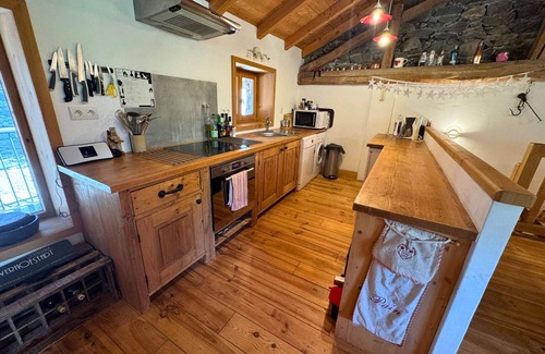 Villarabout Apartment | Comfort Chalet 4 BR, 3 Baths, Near 3 Valleys, Free Wifi