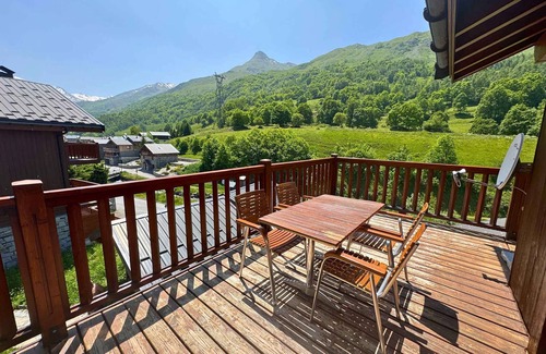 Le Bettaix Apartment | Comfort+ Apartment with Balcony and Parking - 3 Bedrooms, 6 pers, WiFi - Les Menuires