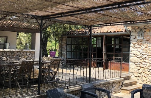 Saint-Maximin-la-Sainte-Baume House | Grande Maison Avec Piscine Avec vue sur la Sainte Baume