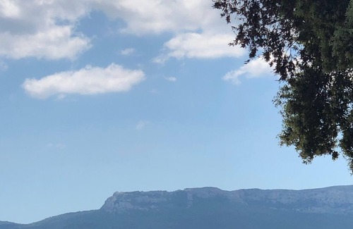 Saint-Maximin-la-Sainte-Baume House | Grande Maison Avec Piscine Avec vue sur la Sainte Baume