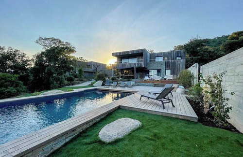 Pinarellu Villa | Superb architect-designed villa with swimming pool, sea & maquis views. Terrace 400m from the beach!