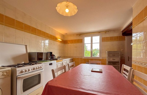 Faverolles Cottage | Countryside Retreat near Loire Castles with Pool and Tennis