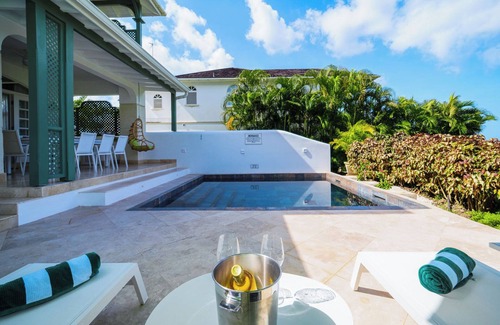 Mount Standfast Villa | Frangipani - A place to Unwind, Relax and Enjoy!