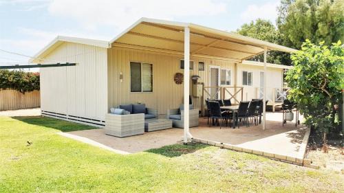 Jurien Bay House | Frangipani Cottage