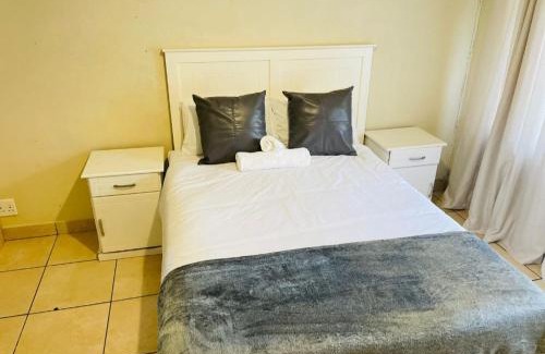 Margate Beach Apartment | Franjipani