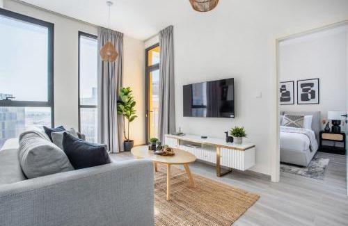 Dubai Production City Apartment | Frank Porter - Noor 3 Midtown