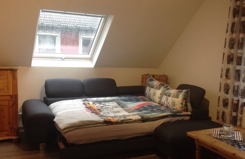 Velbert Apartment | FRANKES SLEEP INN, APARTMENT EASTSIDE, UP TO 6 PEOPLE, FAIR ESSEN AND DÜSSELDORF