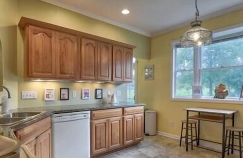 Frankfort House | Frankfort Farmhouse | pickleBARn