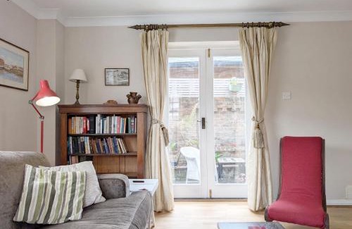 Emsworth House | Frankland House