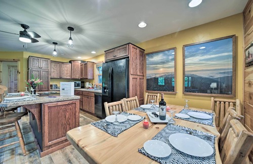 Franklin Cabin | Franklin Cabin Surrounded by Smoky Mountains!