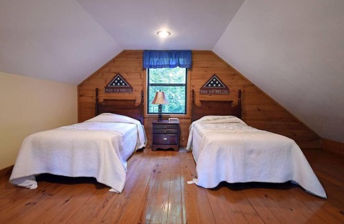 Blairsville House | Franz at Alpine Cabins - Peaceful Private Perfect