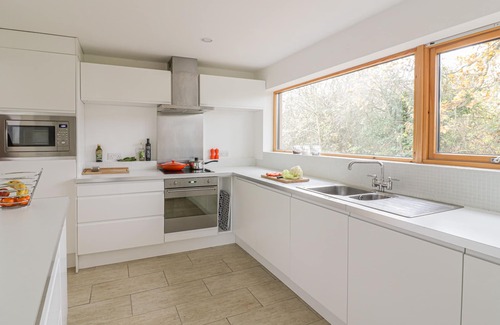 Harleston Cottage | FRATER HOUSE, family friendly, with open fire in Harleston
