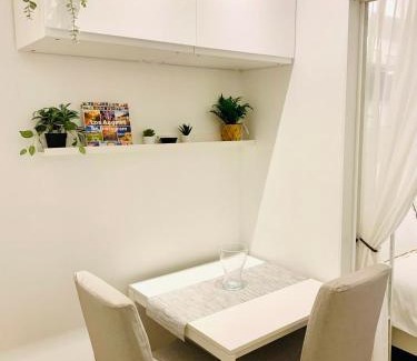 Kapitolyo Apartment | Free Car Parking - Sheridan North 1BR Apt near BGC