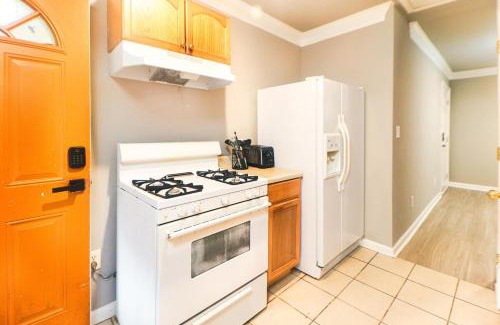 Atlanta Apartment | Free Parking! Apartment for You - Park View
