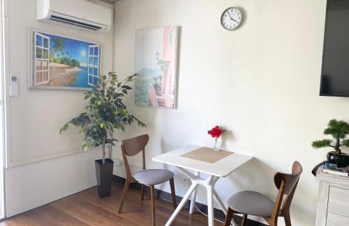 Waikiki Apartment | Free parking Comfy central Waikiki
