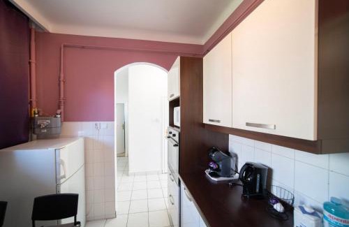 Pusztavacs Apartment | Free Parking- Hungaria Charm 4PPL Wifi TV AC