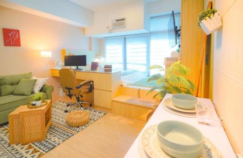 Bagumbayan Apartment | Free Parking Promo! Eastwood LeGrand 3 - Mowai Suites