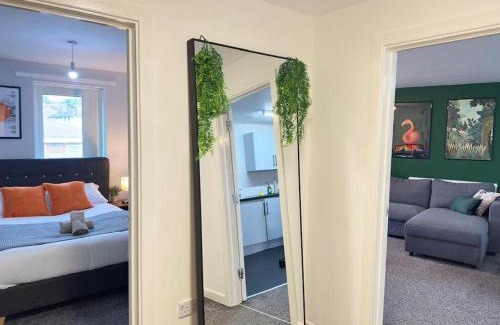 Bootle Apartment | Free Parking Sleeps 6 Modern Apartment