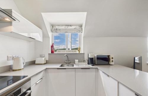 Bowness-on-Windermere Apartment | Free Private parking on site - Central location