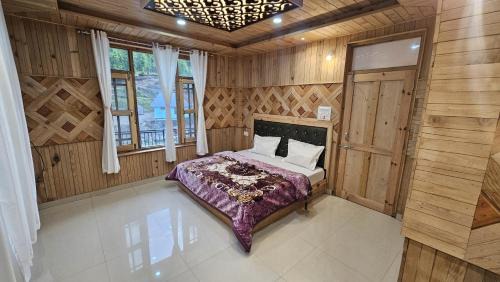 Thunag Cabin | Freebird Nest Retreat